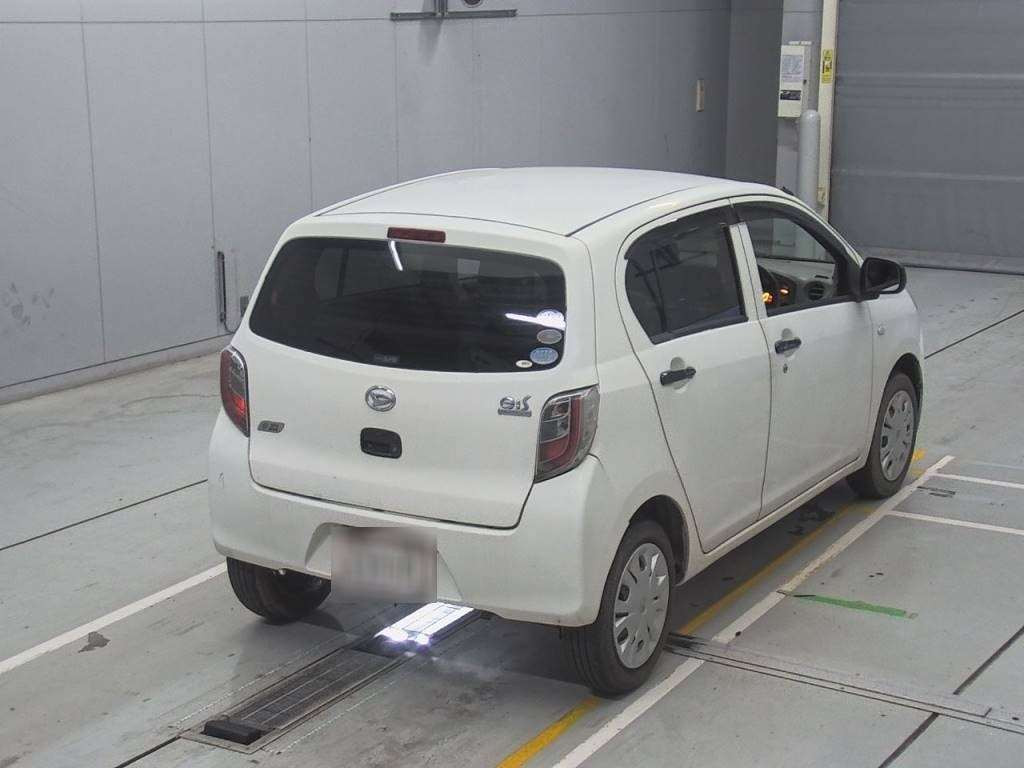 2011 Daihatsu Mira es LA300S[1]