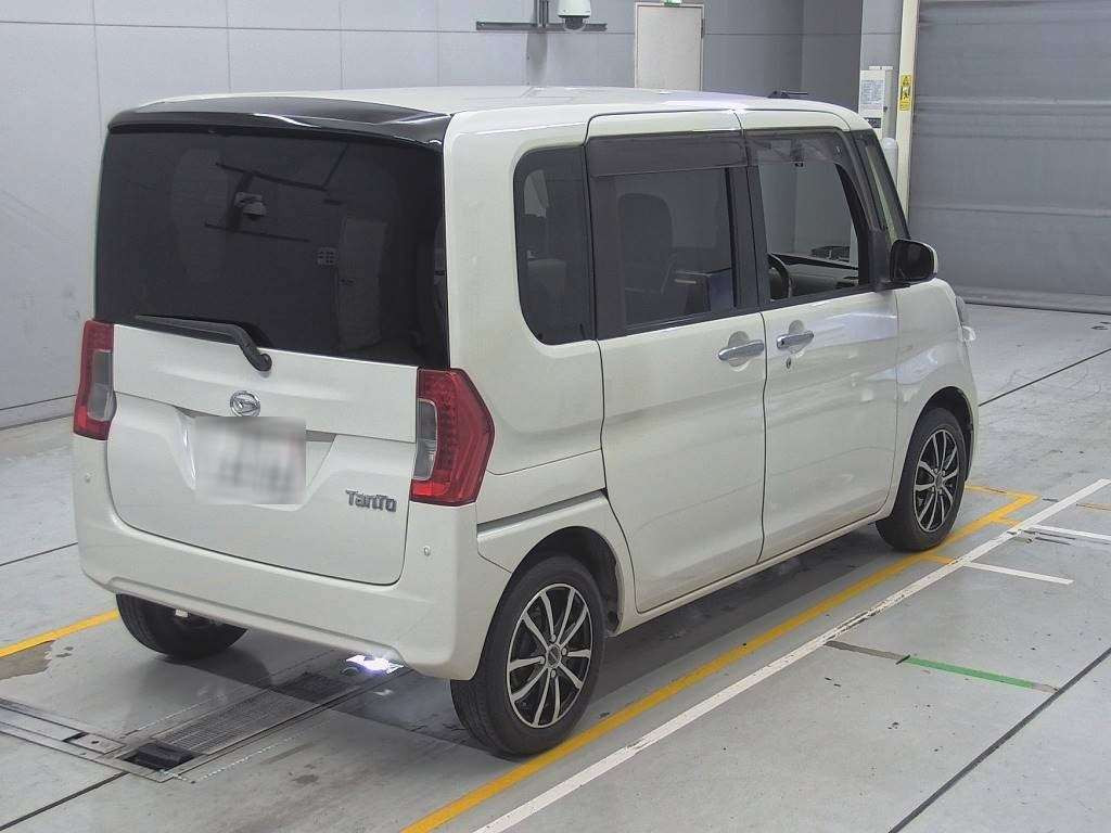 2017 Daihatsu Tanto LA600S[1]