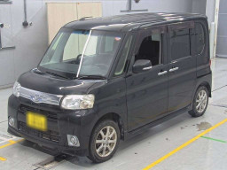 2012 Daihatsu Tanto