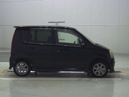 2005 Daihatsu Move