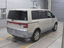 2008 Mitsubishi Delica D5