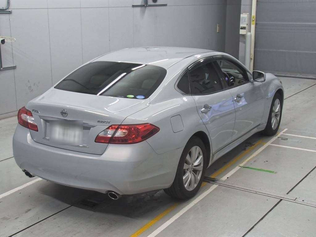 2011 Nissan Fuga Y51[1]