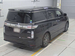 2014 Nissan Elgrand