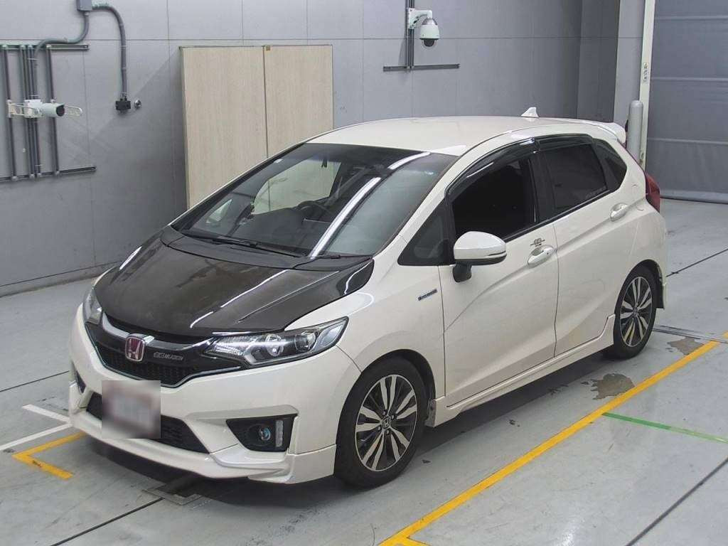 2015 Honda Fit Hybrid GP5[0]