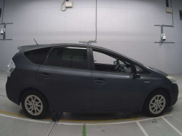 2011 Toyota Prius alpha