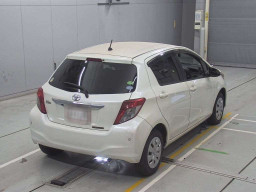 2013 Toyota Vitz