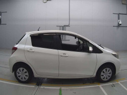 2013 Toyota Vitz