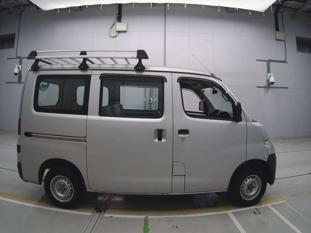 2018 Toyota Townace Van S402M[2]