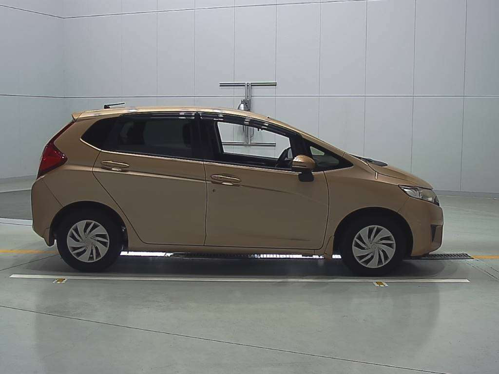 2014 Honda Fit GK3[2]