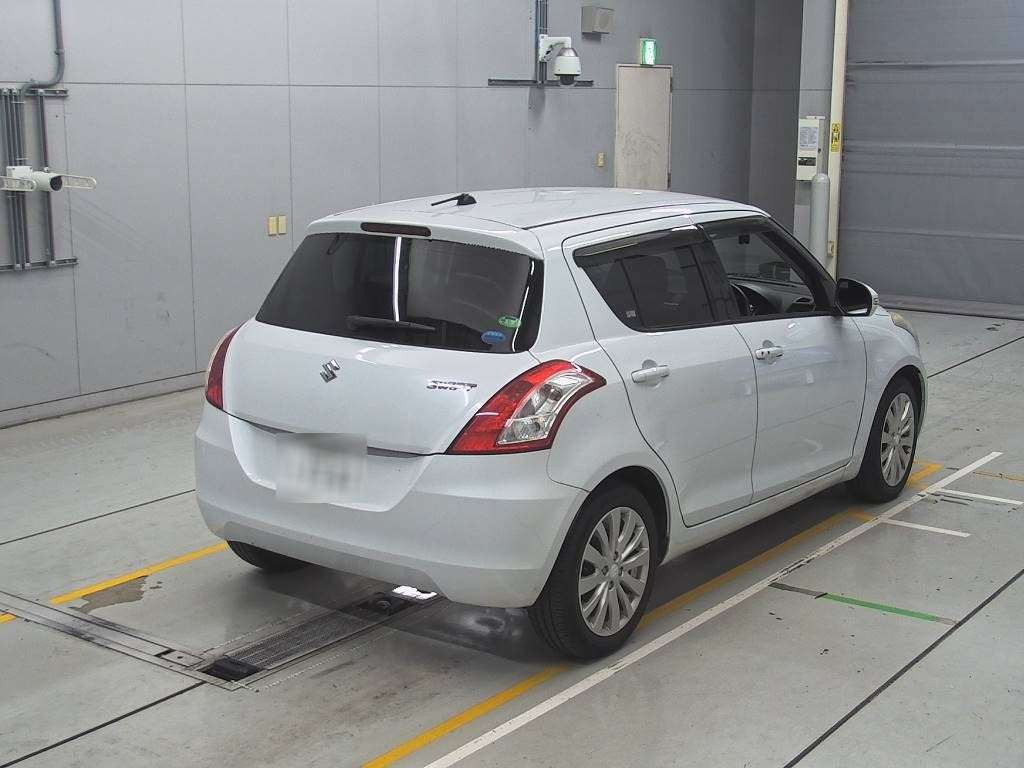 2012 Suzuki Swift ZC72S[1]