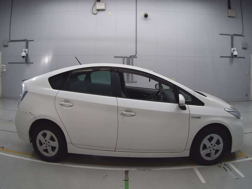 2009 Toyota Prius ZVW30[2]