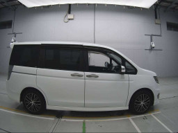 2012 Honda Step WGN Spada