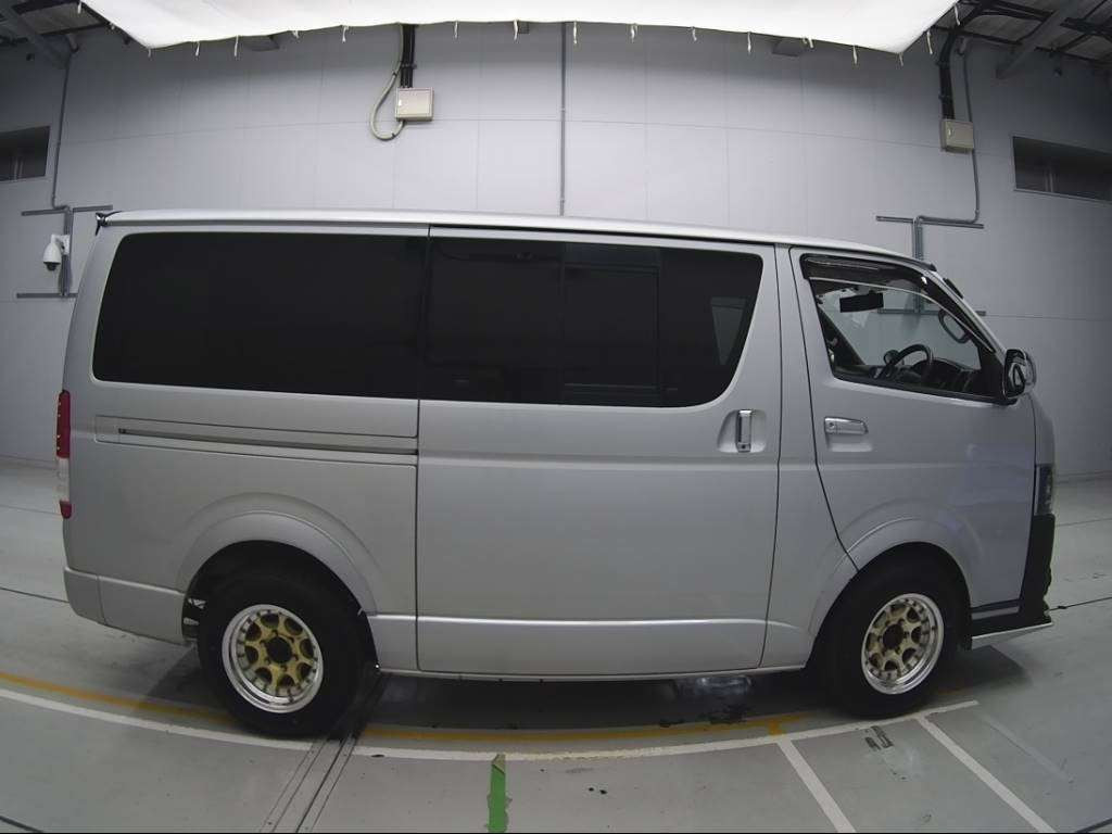 2008 Toyota Hiace Van KDH206V[2]