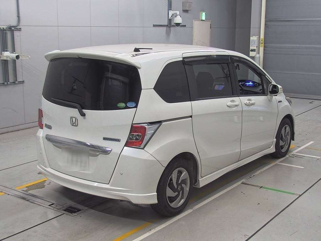 2014 Honda Freed hybrid GP3[1]