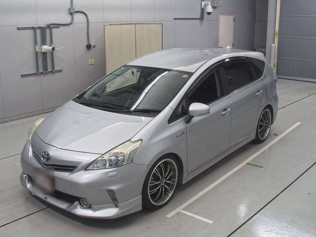 2012 Toyota Prius alpha ZVW41W[0]