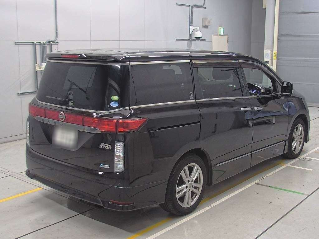 2012 Nissan Elgrand PE52[1]