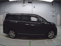 2012 Nissan Elgrand