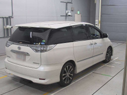 2015 Toyota Estima