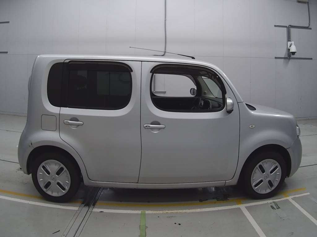 2017 Nissan Cube Z12[2]