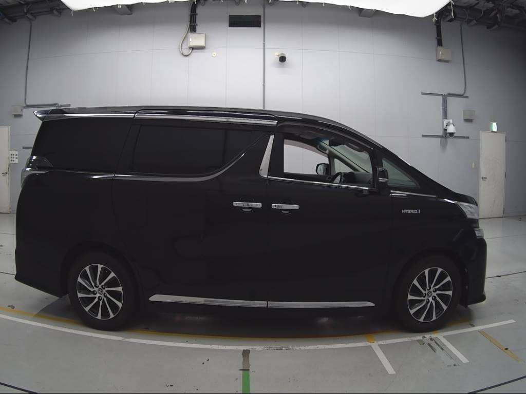 2015 Toyota Vellfire Hybrid AYH30W[2]