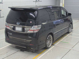 2013 Toyota Vellfire