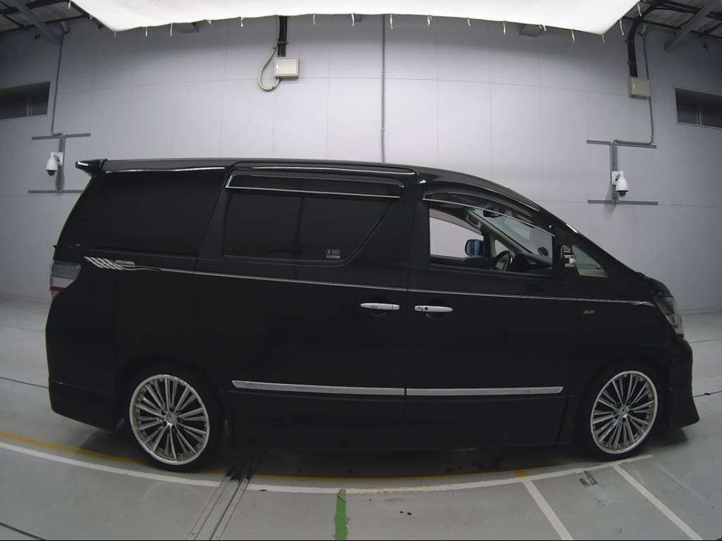 2013 Toyota Vellfire ANH20W[2]