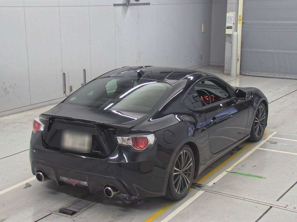 2013 Toyota 86 ZN6[1]