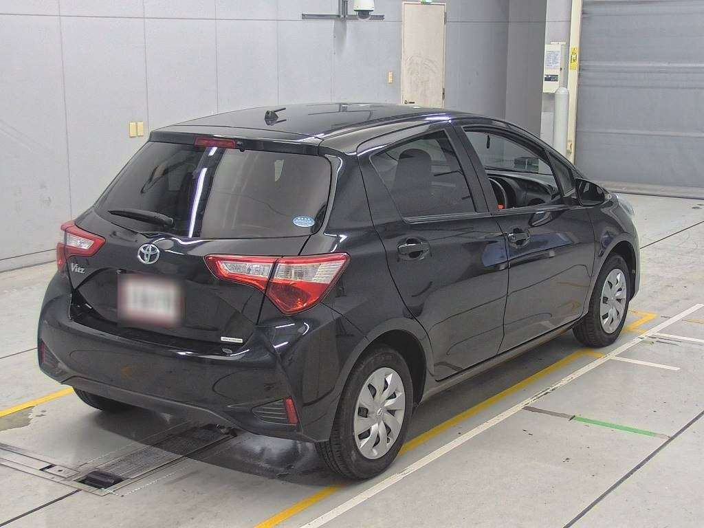 2018 Toyota Vitz KSP130[1]