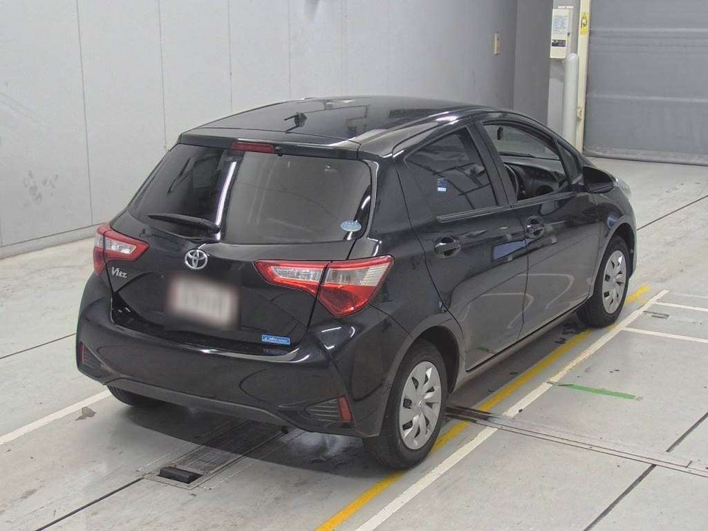 2018 Toyota Vitz KSP130[1]