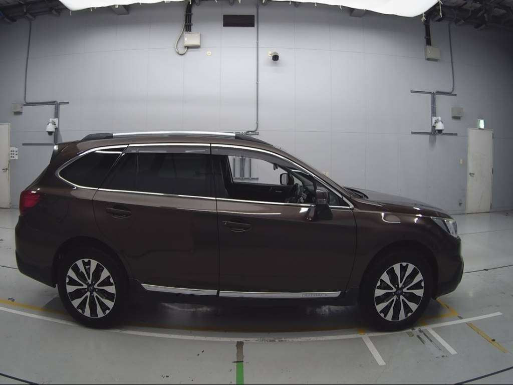 2017 Subaru Legacy Outback BS9[2]