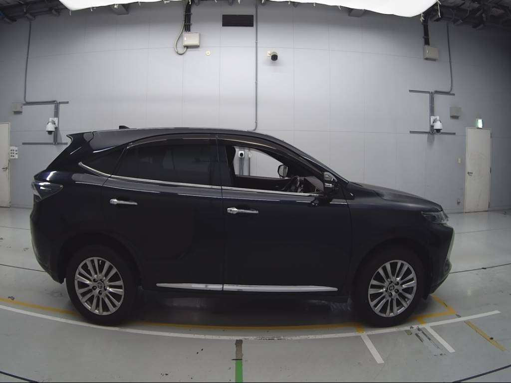 2014 Toyota Harrier ZSU65W[2]