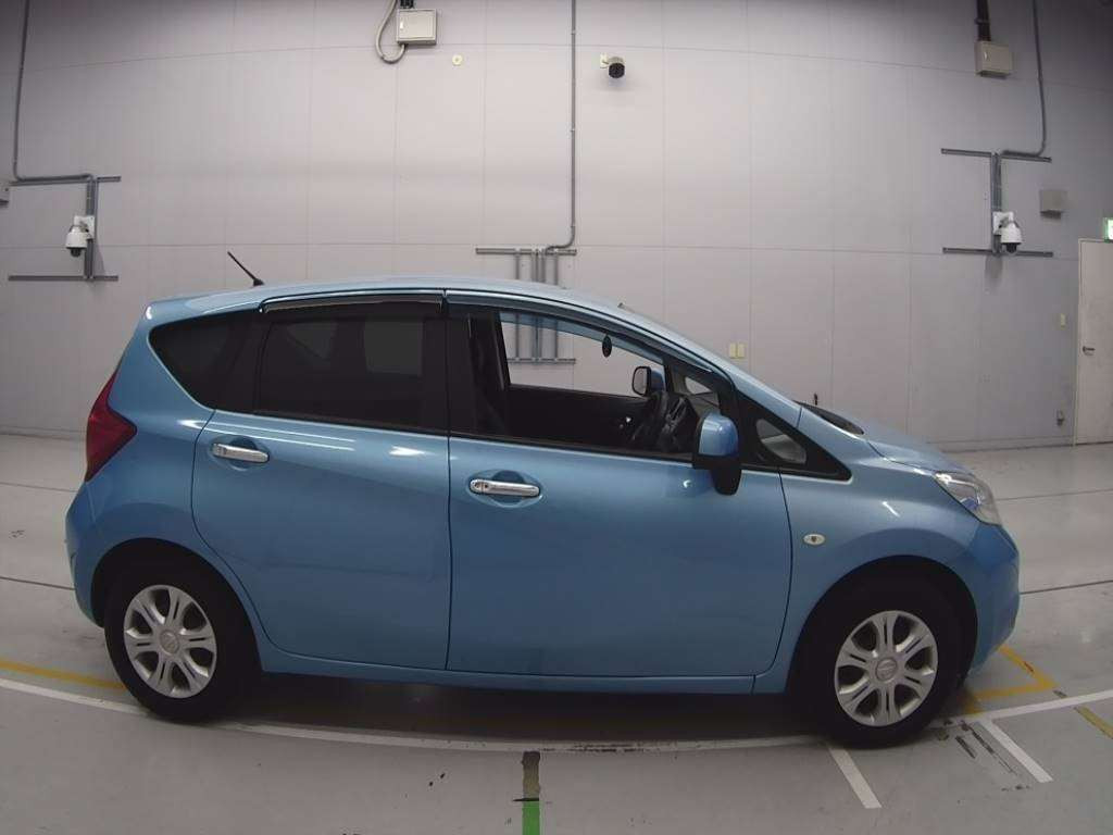 2014 Nissan Note E12[2]