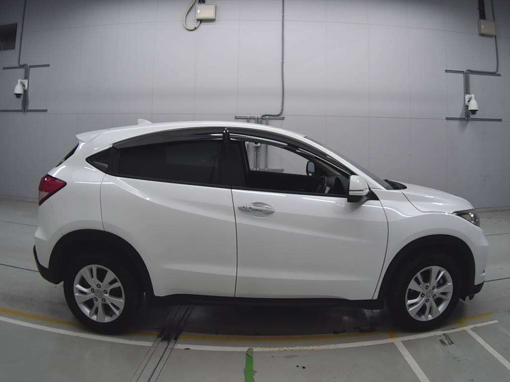 2014 Honda VEZEL RU1[2]