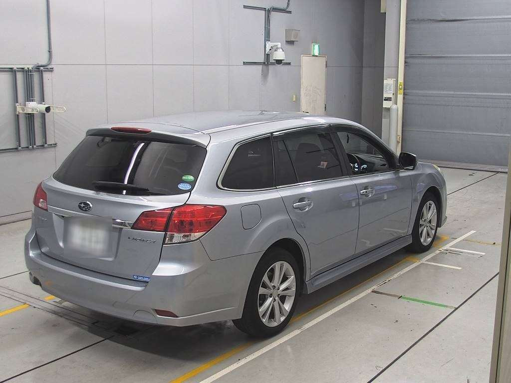 2013 Subaru Legacy Touring Wagon BRM[1]