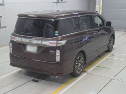 2016 Nissan Elgrand