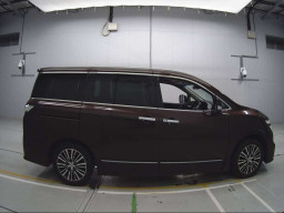 2016 Nissan Elgrand