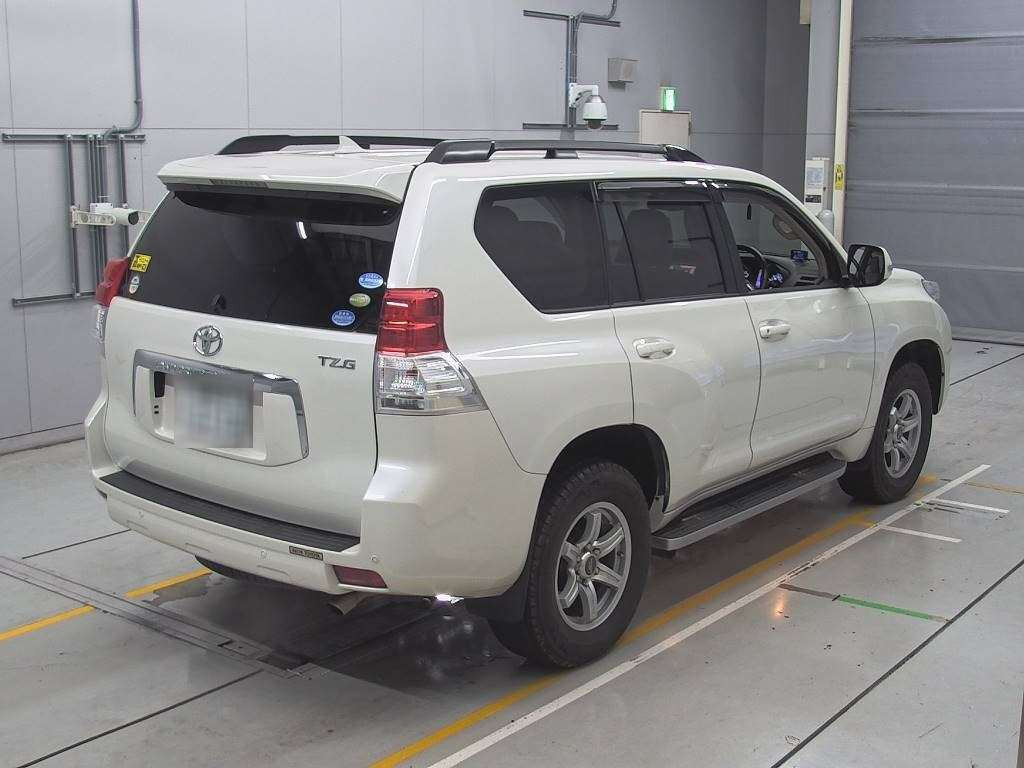 2011 Toyota Land Cruiser Prado GRJ151W[1]