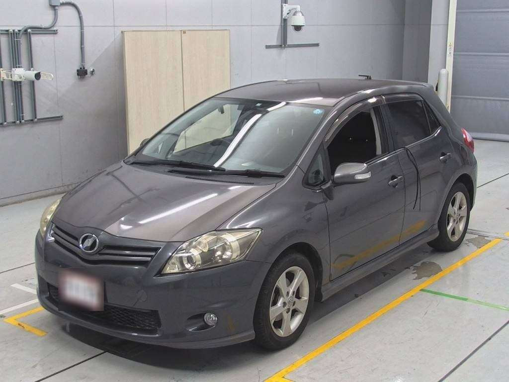 2010 Toyota Auris NZE151H[0]