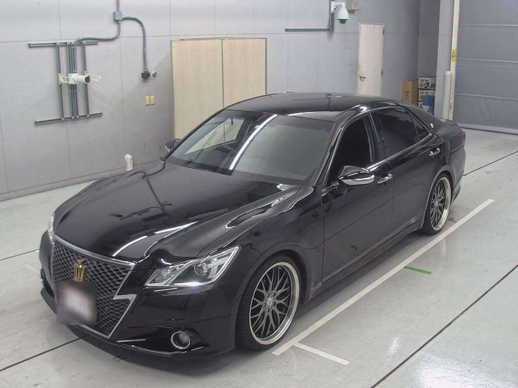 2015 Toyota Crown GRS210[0]