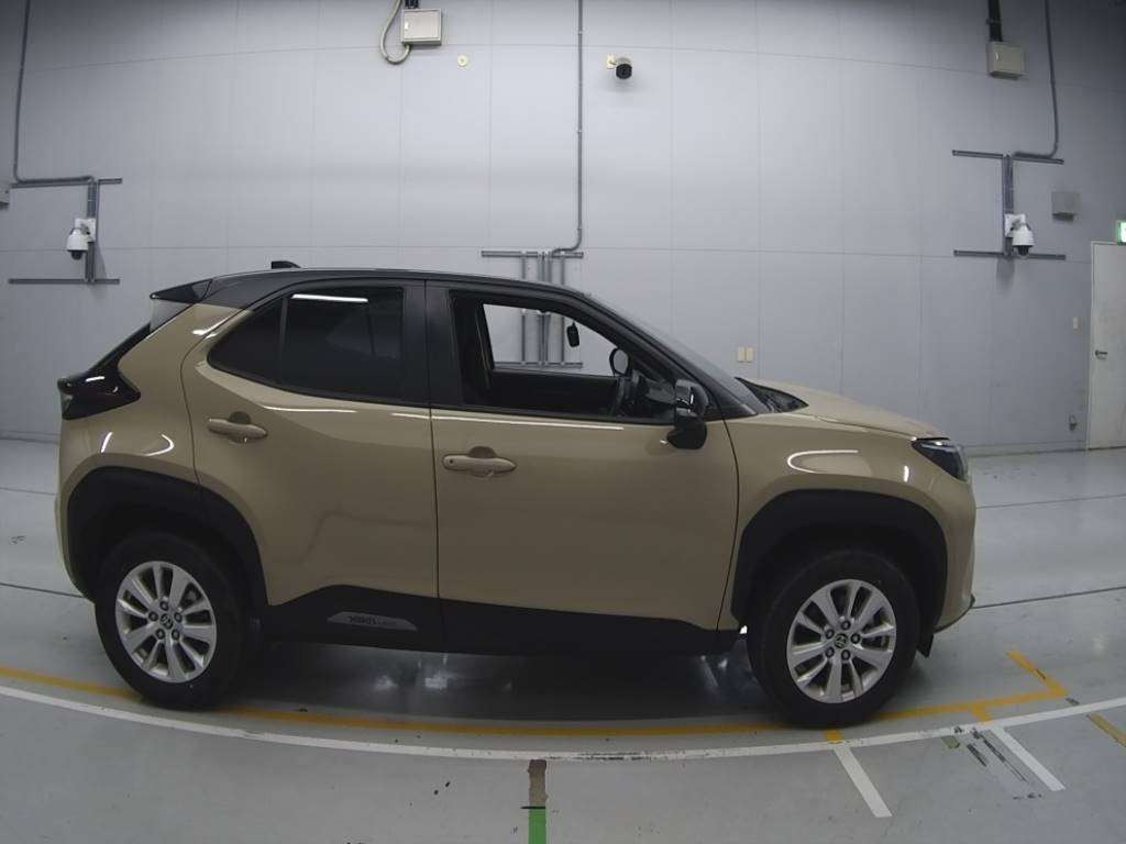 2021 Toyota YARIS CROSS MXPB10[2]