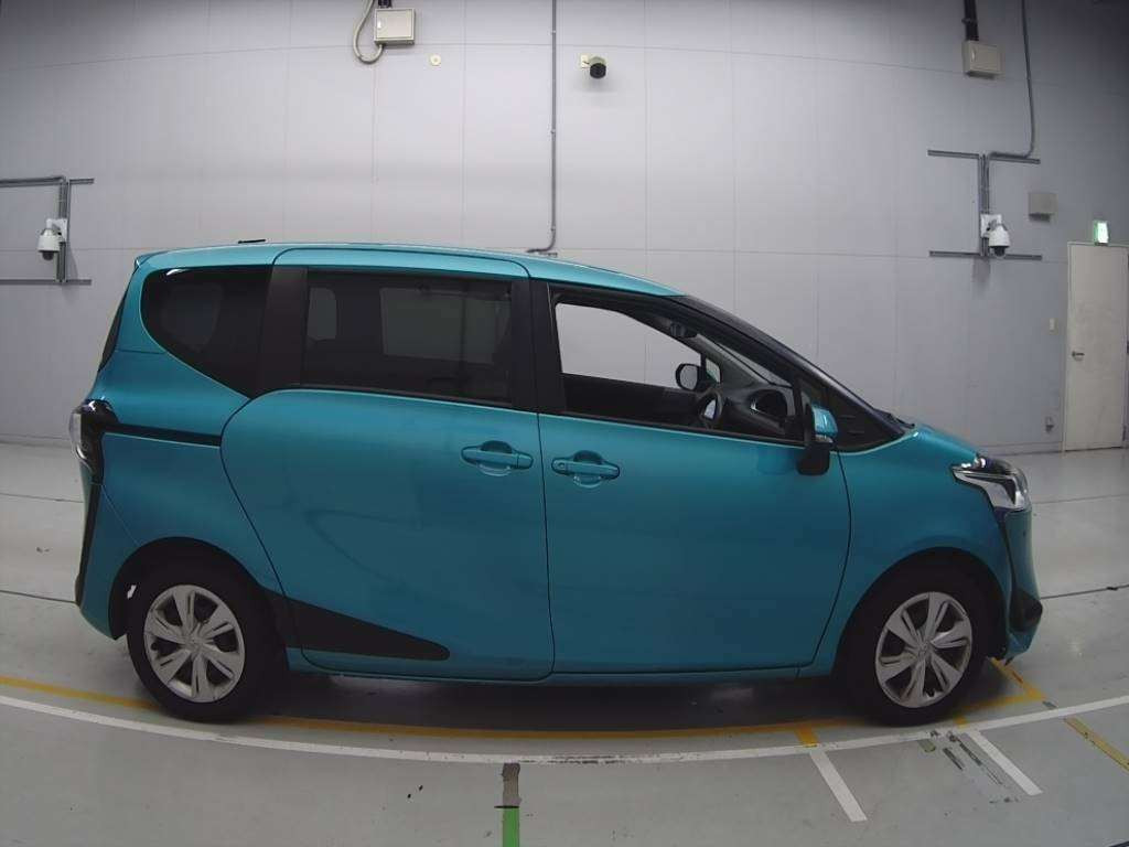 2021 Toyota Sienta NSP170G[2]