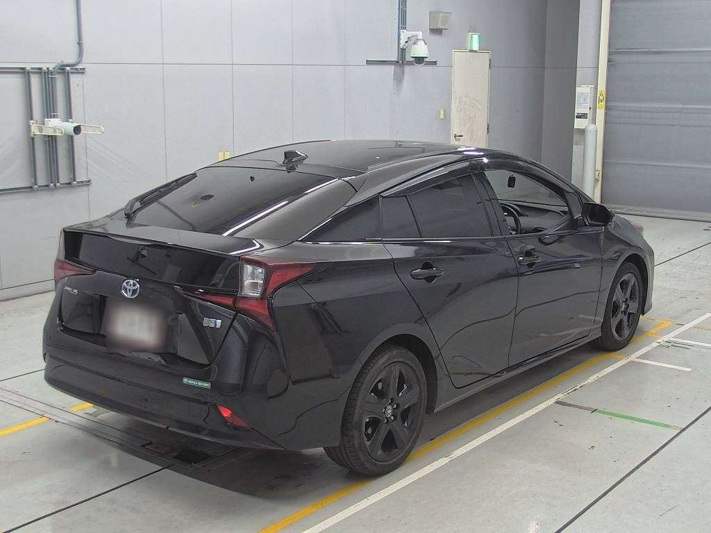 2022 Toyota Prius ZVW51[1]