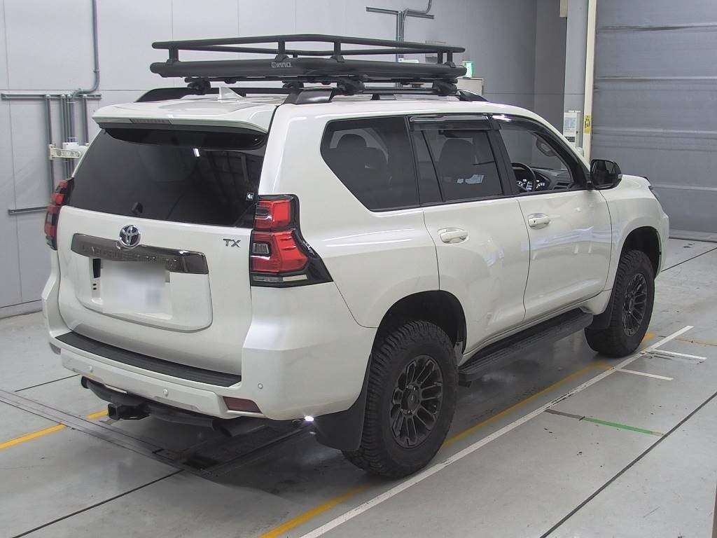 2022 Toyota Land Cruiser Prado TRJ150W[1]