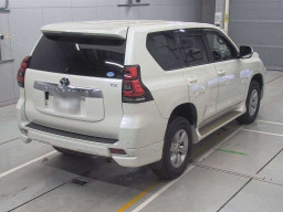 2018 Toyota Land Cruiser Prado