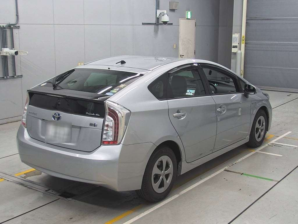 2014 Toyota Prius ZVW30[1]