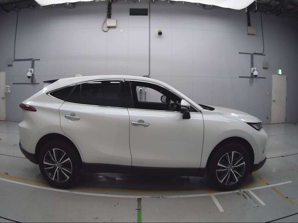 2022 Toyota Harrier MXUA80[2]