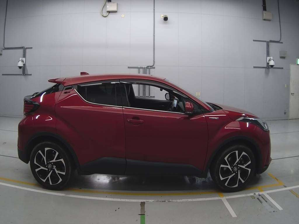 2019 Toyota C-HR ZYX11[2]