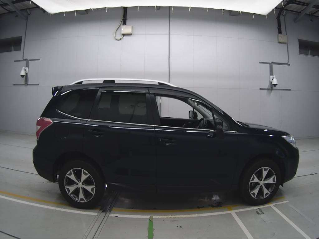 2014 Subaru Forester SJ5[2]