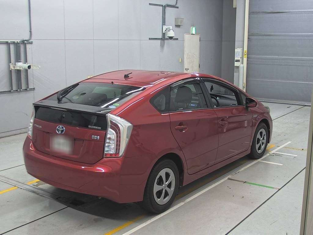 2013 Toyota Prius ZVW30[1]