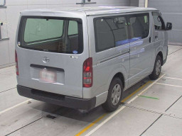 2005 Toyota Hiace Van